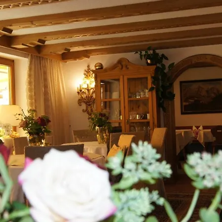 Hartenfels Alojamento de Acomodação e Pequeno-almoço Lech am Arlberg